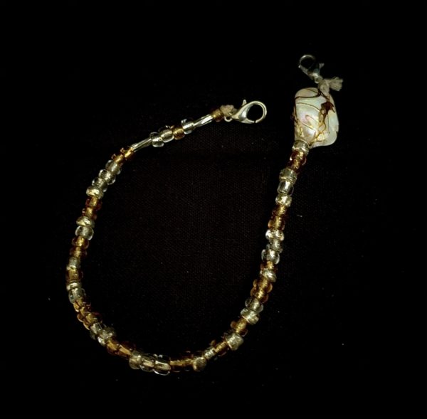 Simple Times Shell Bracelet